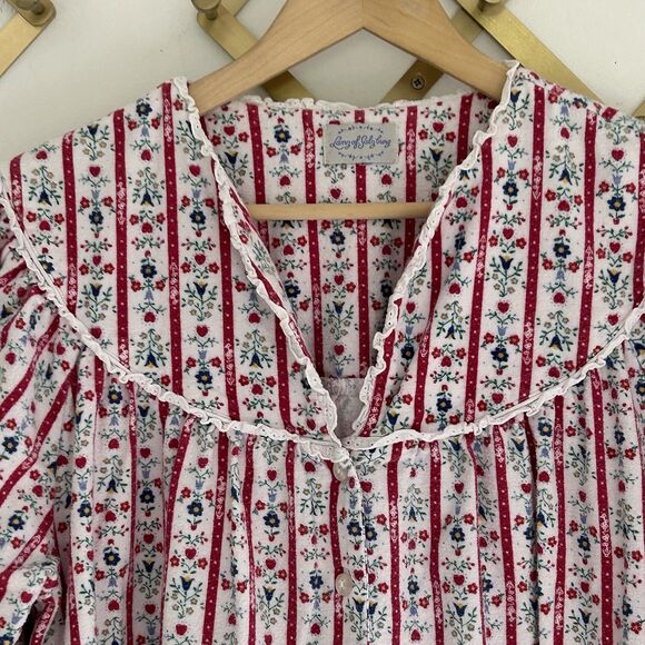 Lanz of Salzburg Nightgown Size Large? XL? ? Granny Hearts Flowers Sleep Cottage - Picture 5 of 9